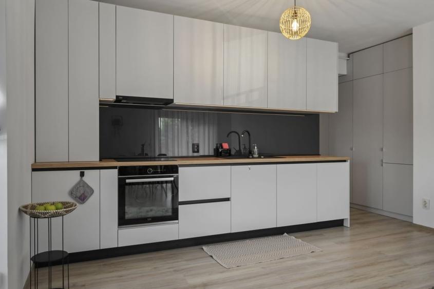 Apartament cu 2 camere decomandat, mobilat în Tunari