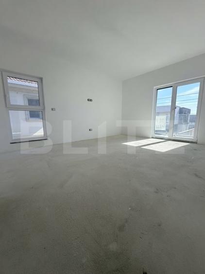 Duplex cu 4 camere cu Canalizare în Dumbrăvița
