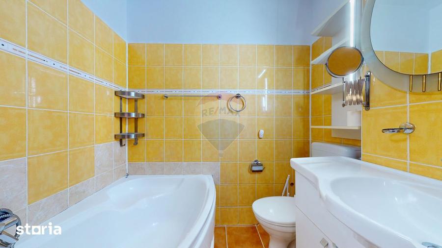 Apartament cu 4 camere, mobilat în Central