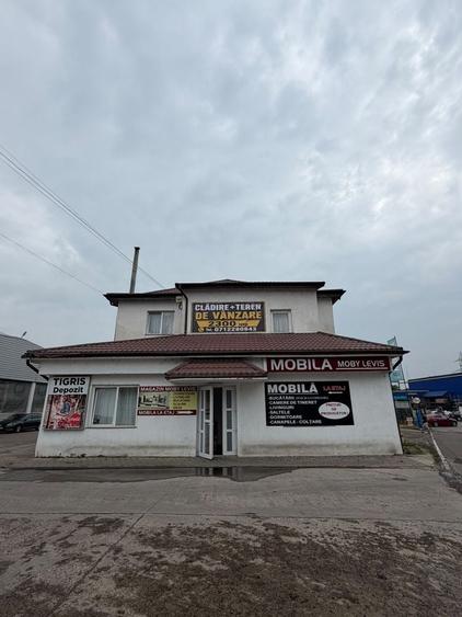 Spațiu comercial, de 2,300 mp, în Central