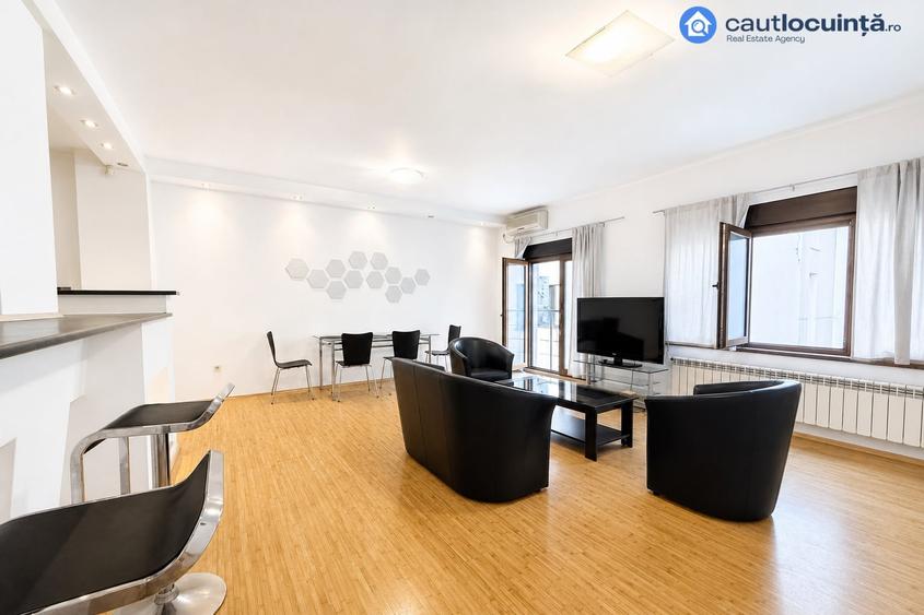 Apartament cu 2 camere semidecomandat, mobilat în Polonă