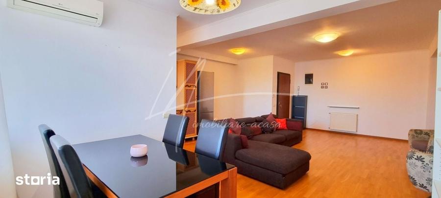 Apartament cu 3 camere semidecomandat în Băneasa