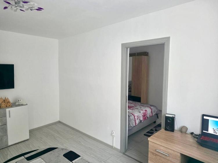 Apartament cu 3 camere în Șagului