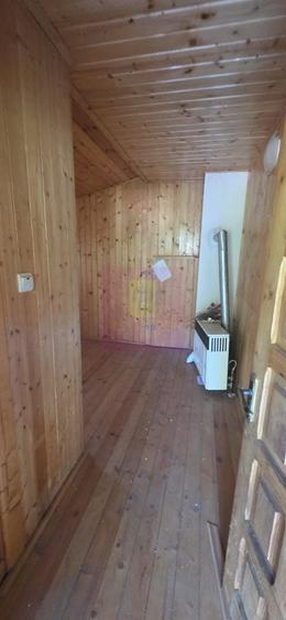 Duplex cu 3 camere cu Canalizare în Est