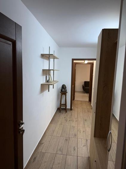 Apartament cu 2 camere decomandat în Take Ionescu
