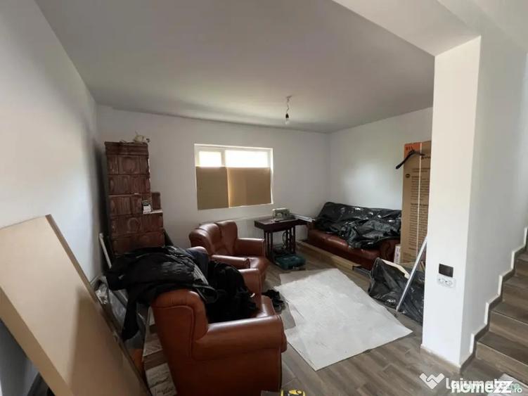 Casă cu 3 camere cu Teren 187 Mp în Brănești
