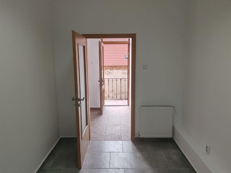 Apartament cu 3 camere decomandat în Ultracentral