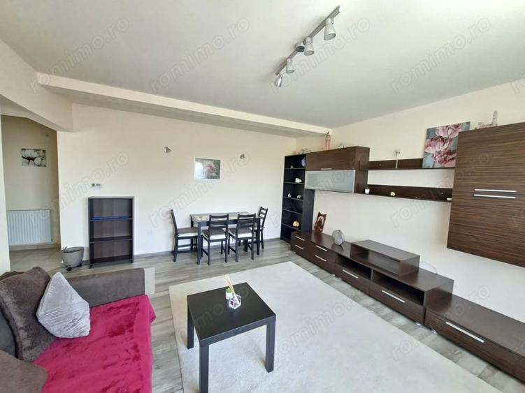 Apartament cu 3 camere decomandat în Giarmata