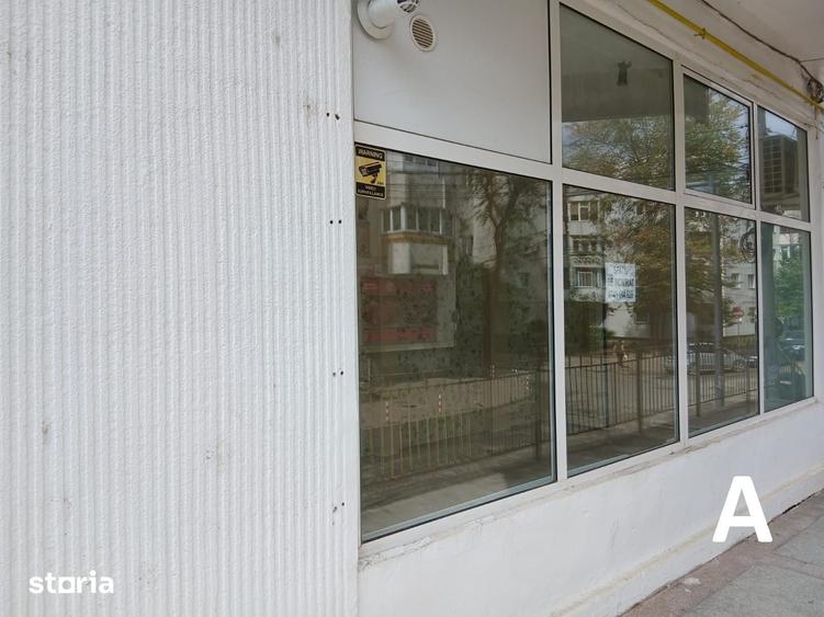 Spațiu comercial, de 20 mp, în Nicolina