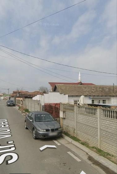 Casă cu 4 camere în Lumina