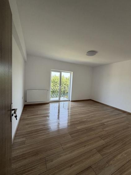 Casă cu 4 camere în Corbeanca