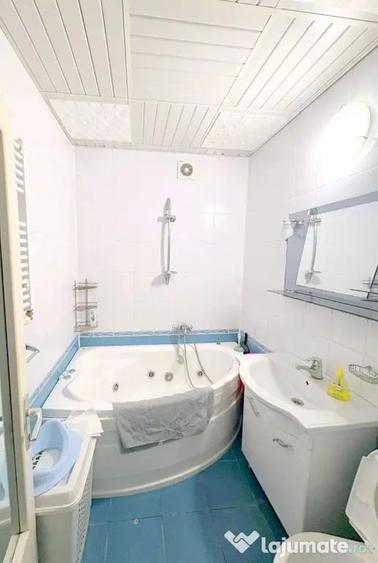 Apartament cu 2 camere semidecomandat în Țiglina 1