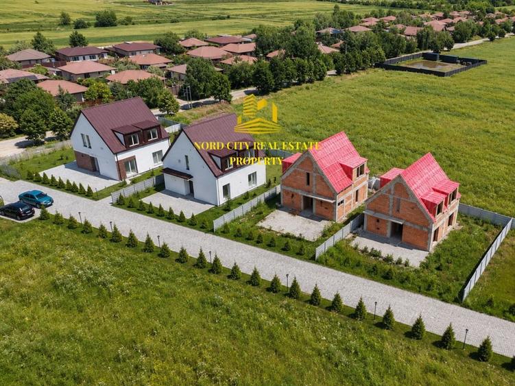 Casă individuală cu 5 camere cu Canalizare în Balotești