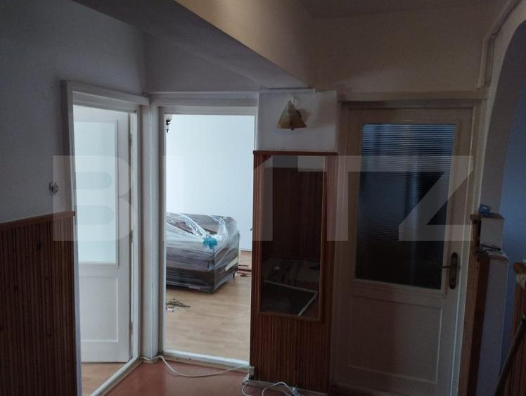 Apartament cu 3 camere decomandat, mobilat în Mihai Viteazu