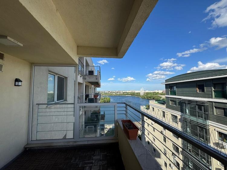 Apartament cu 3 camere decomandat, mobilat în Tei