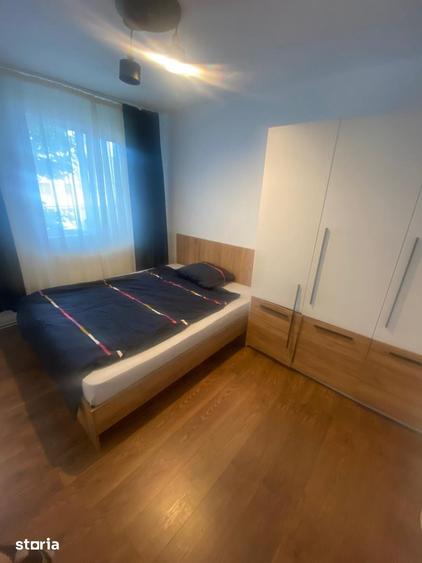 Apartament cu 3 camere în Micro 6