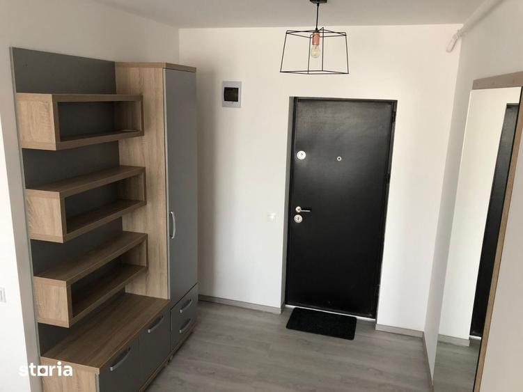 Apartament cu 3 camere semidecomandat, mobilat în Florești
