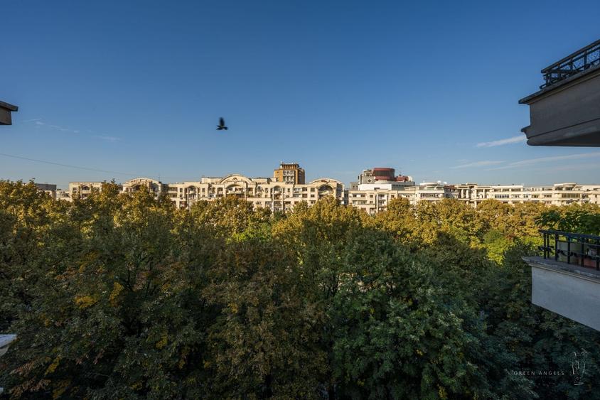 Apartament cu 4 camere decomandat în Unirii