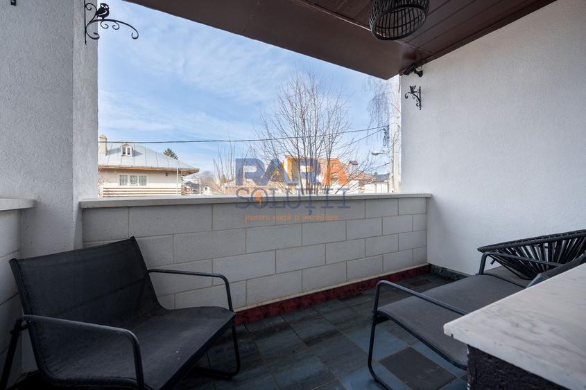 Duplex cu 6 camere cu Canalizare în Central