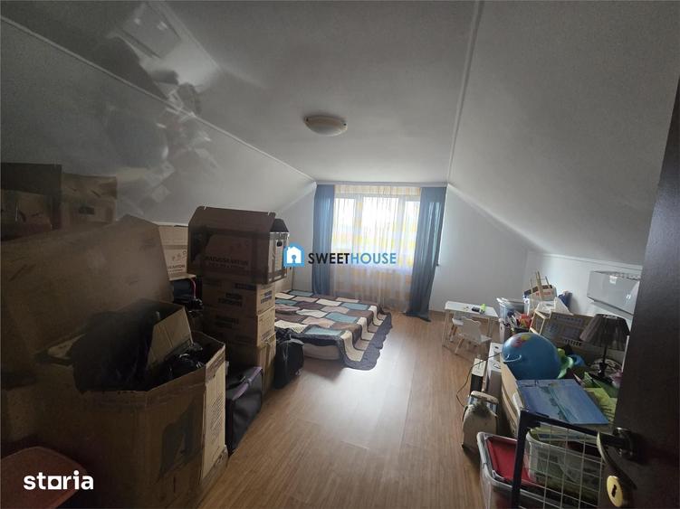 Casă cu 5 camere cu Teren 1011 Mp în Voila