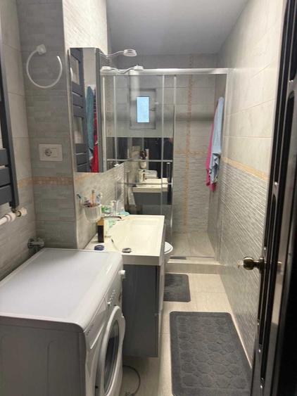 Apartament cu 2 camere decomandat în Obor