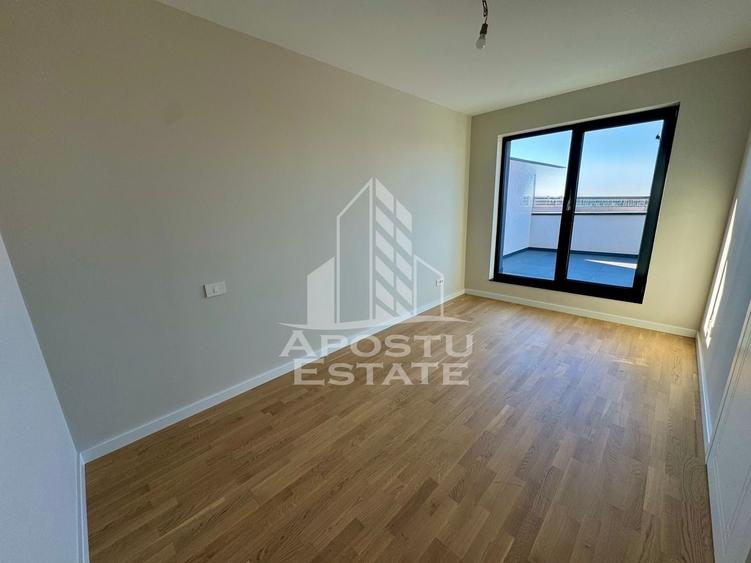 Apartament cu 3 camere decomandat în Torontalului