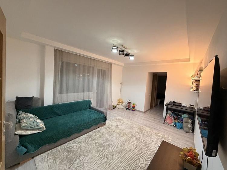 Apartament cu 2 camere semidecomandat în Nord