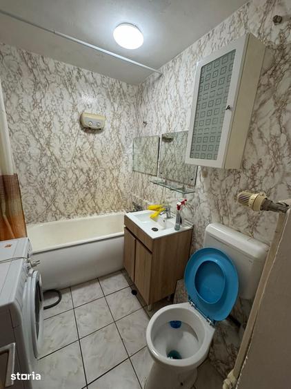Apartament cu 2 camere în Apărătorii Patriei