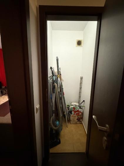 Apartament cu 3 camere decomandat, mobilat în Titan