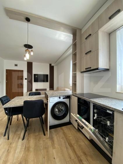 Apartament cu 2 camere decomandat, mobilat în Centura