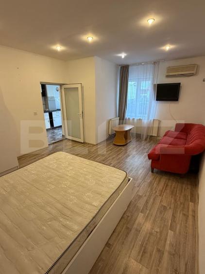 Garsonieră decomandată, mobilată în Ultracentral