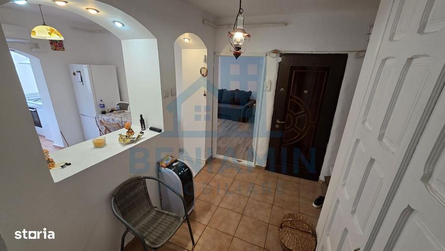 Apartament cu 2 camere decomandat în 1 Mai