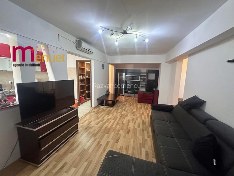 Apartament 2 camere,str.Mircea Voda,etaj 2