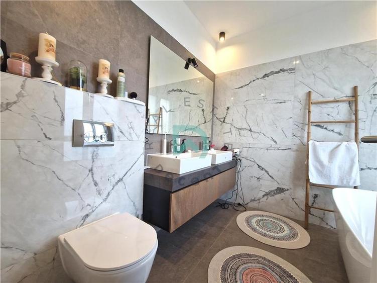 Penthouse, Qualis 2, Tractorul - 21