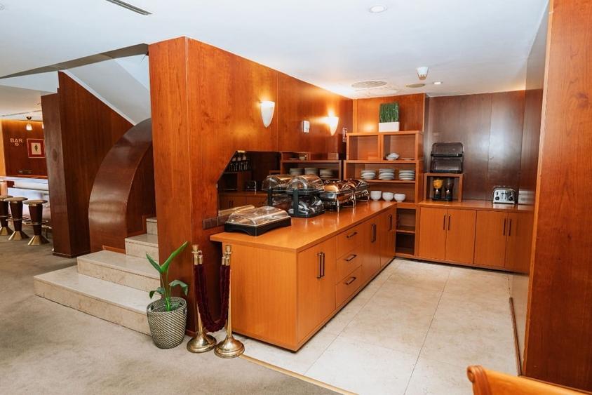 Restaurant de închiriat- Piața Romană - 3