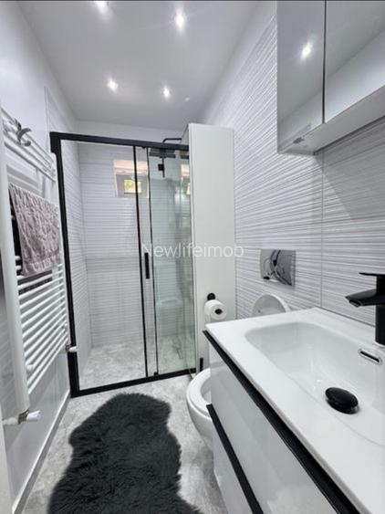 Valu Traian , casa cu teren si livada