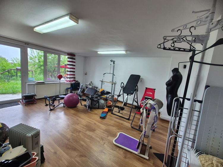 De vânzare: Casă modernă cu 200 mp utili și 600 mp teren în Andrei Mureșanu - 10