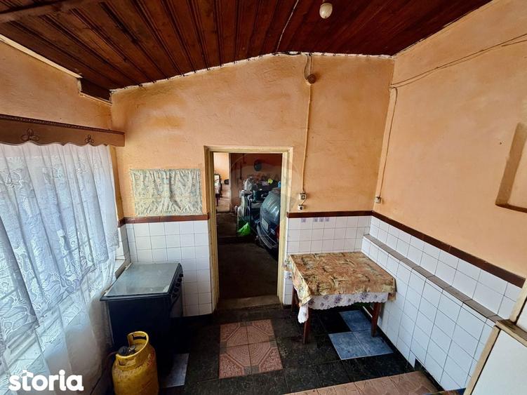 Casa cu 4 camere si teren 7727 mp Blidari - 19