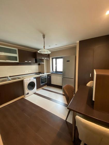 Bulevardul Decebal - 10