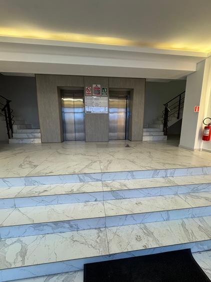 2 Camere Zina Km5- Veterani Complex South Side  Loc Parcare Totul Nou - 24