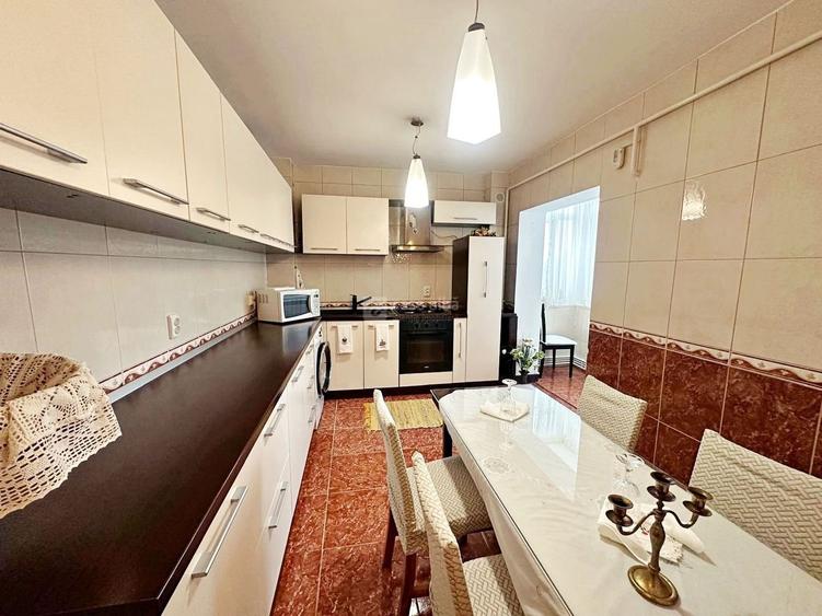 Mobilat & utilat, 3 camere, doua balcoane, bloc 1990, boxa & debara - 7