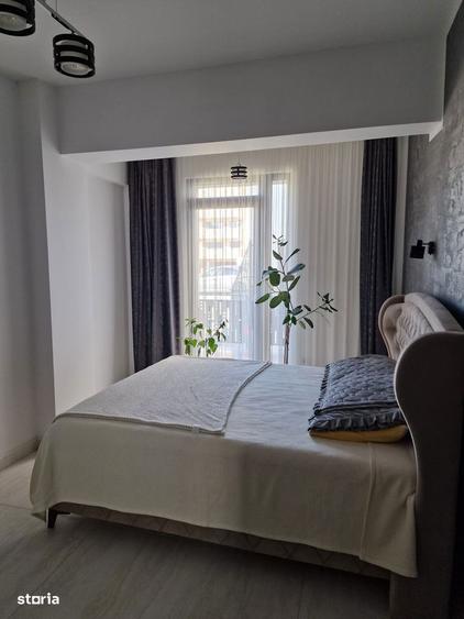 Se ofera spre vanzare apartament spatios cu 3 camere, loc de parcare - 5