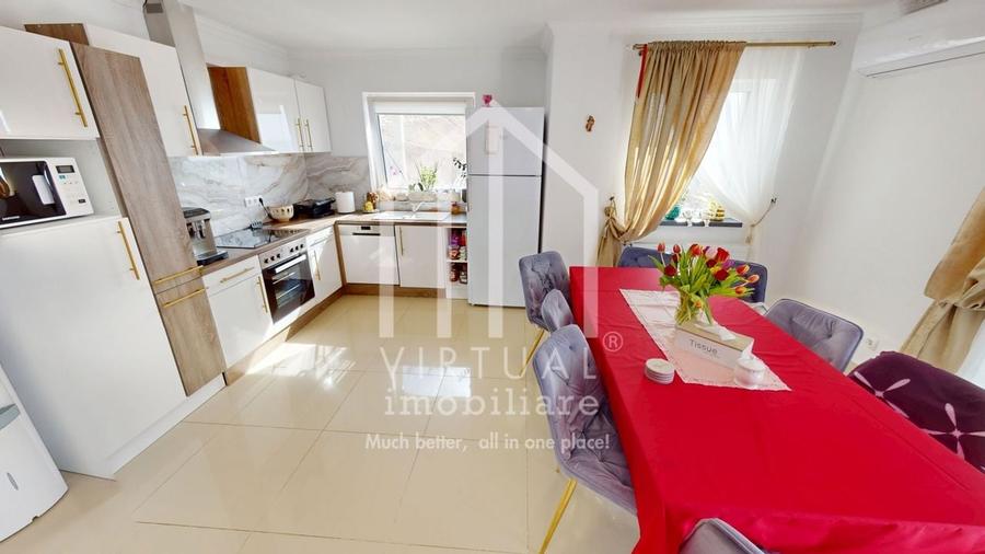 Casa de vanzare in Sura Mare, 135 mp,  panouri fotovoltaice de 9 kw - 11