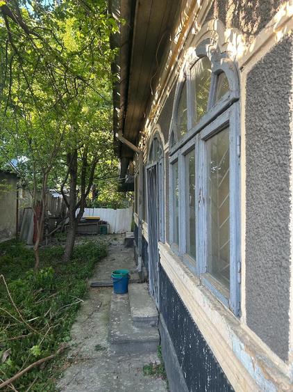 Casa si teren (gradina) in Adjud - 1