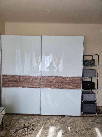 Inchiriez garsoniera la casa  suprafata mare - 2