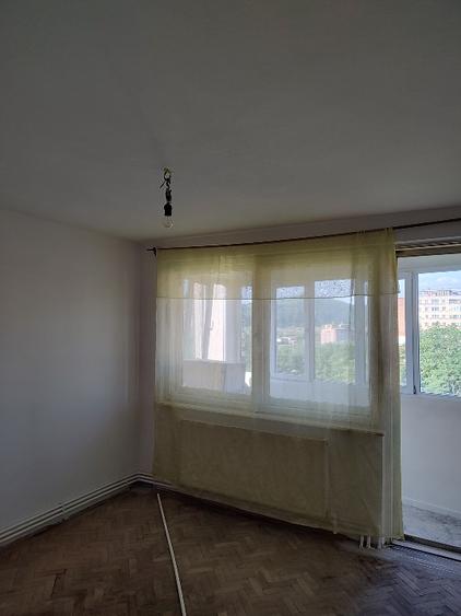 Vând urgent apartament ĺa doar 6 km de stațiunea STRAJA - 3