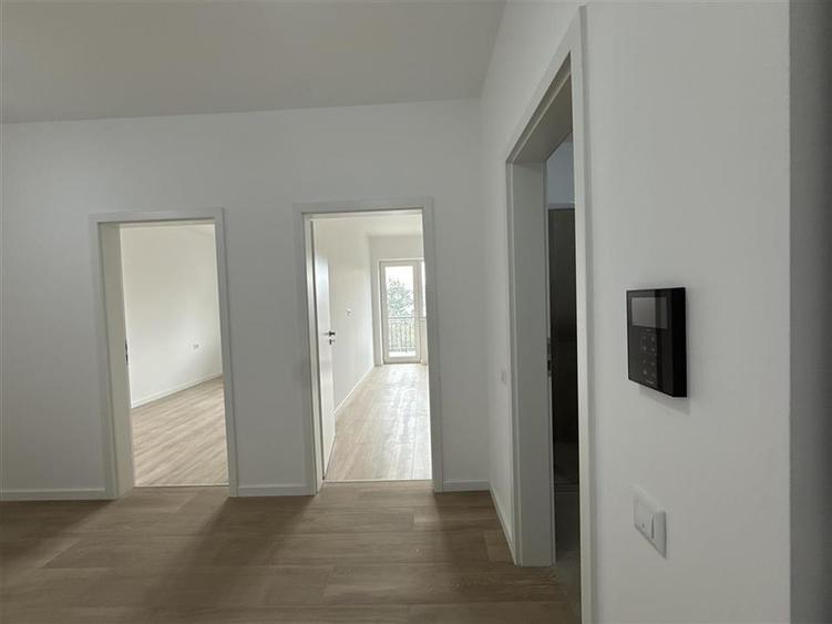 Oportunitate,  3  camere SPATIOS ,  Coresi - 7