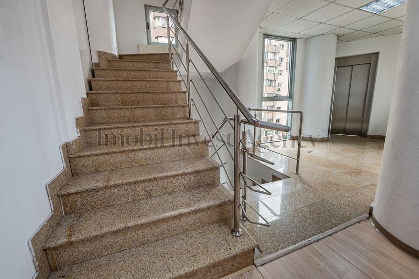 Cladire de birouri Vitan pretabilă pentru diverse afaceri. - 5
