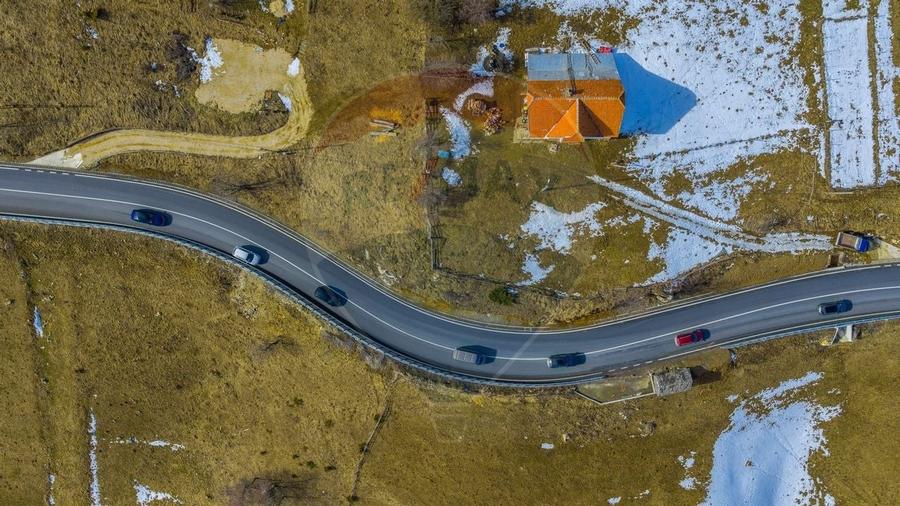 Teren intravilan CU PRIVELISTE DE POVESTE- Fundata- Romania - 17