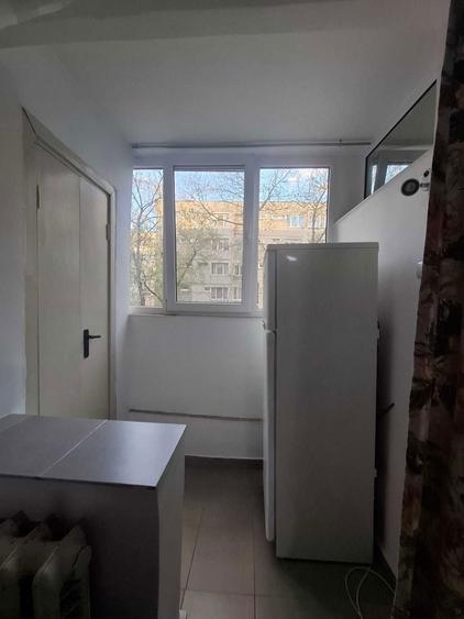 inchiriez garsoniera pe str Dambovitei - 5